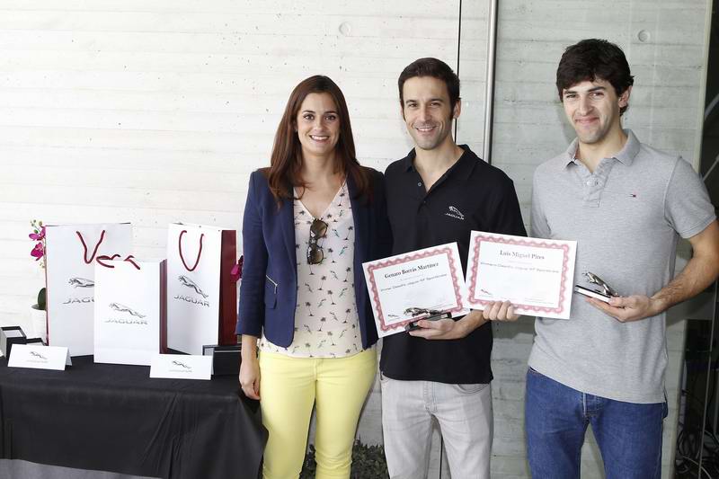 Desafío Sportbrake - Patricia Martínez, de la organización, junto a Genaro Borrás y Luis Miguel Pires.JPG