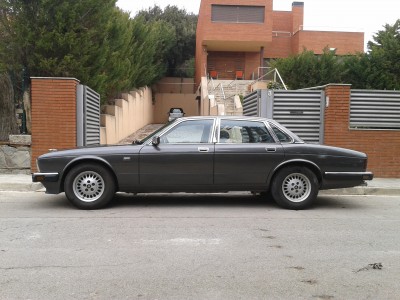 XJ40