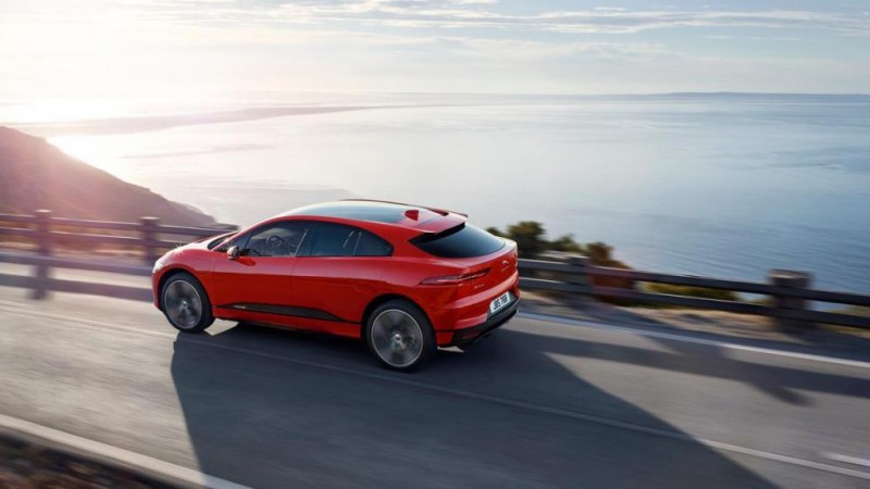 nuevo-jaguar-i-pace-dinamica-trasera.jpg