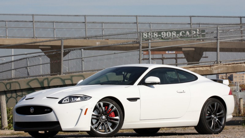 01-jaguar-xkr-s-review.jpg