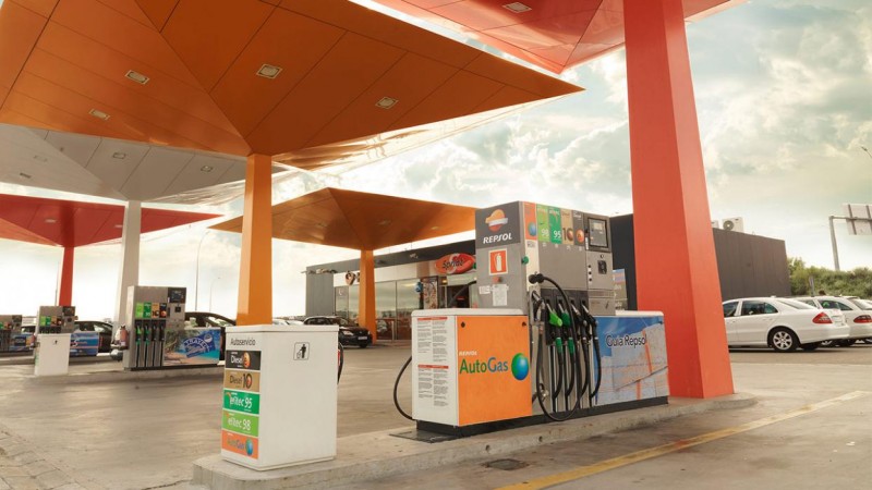 estacion-servicio-repsol.jpg