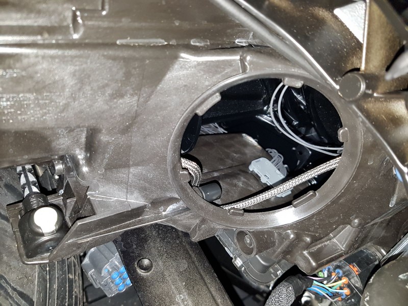 IMG-20170629-WA0033.jpg (311.14 KiB) Visto 35832 veces Foto 7. Óptica sin tapa.