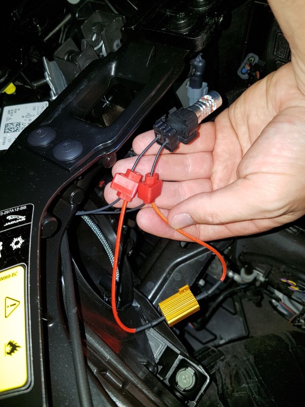 IMG-20170629-WA0072.jpg (278.48 KiB) Visto 35819 veces Foto 9. Instalación kit canbus.