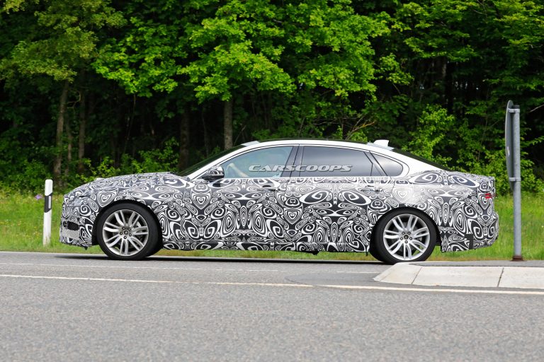 2021-jaguar-xf-lwb.jpg