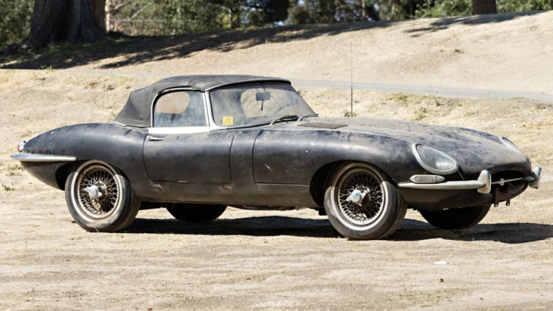 1965_Jaguar_E-Type_Series_I_4_2-Litre_Roadster_hero.jpg